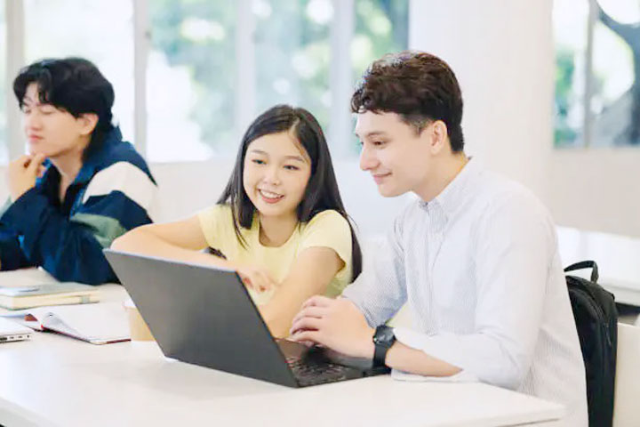 立信SQA国际本科